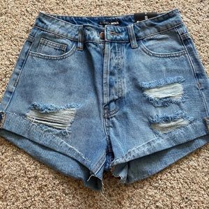 Fashion nova shorts